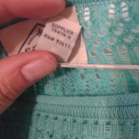 Mint Green Crew Neck Eyelet Sweater St. John's 3/4 Sleeved Beachy Layering NWT M - Picture 6 of 11